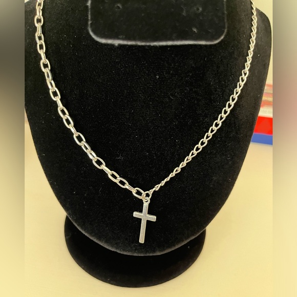 ZHIMING Multi-Layer Long Chain Necklace Punk Cross Pendant Necklace - Picture 2 of 3
